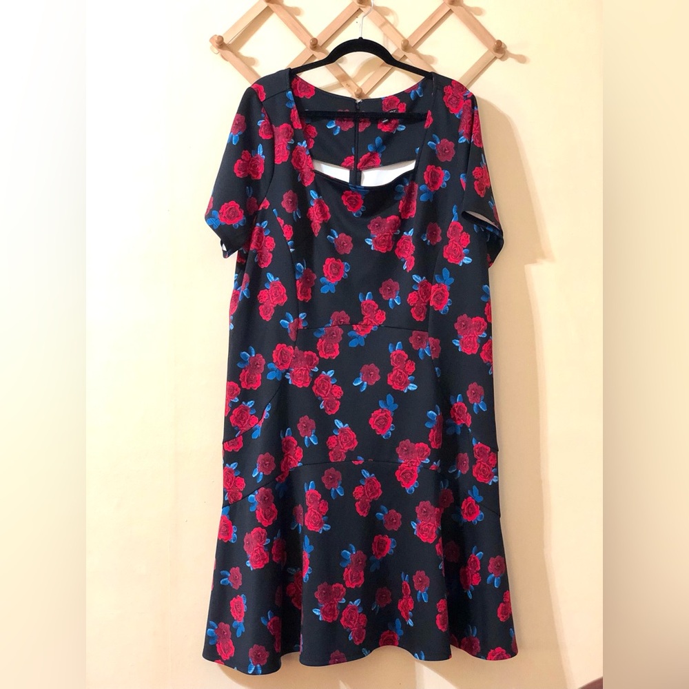 Lane Bryant Womens Plus size Black floral dress size 24